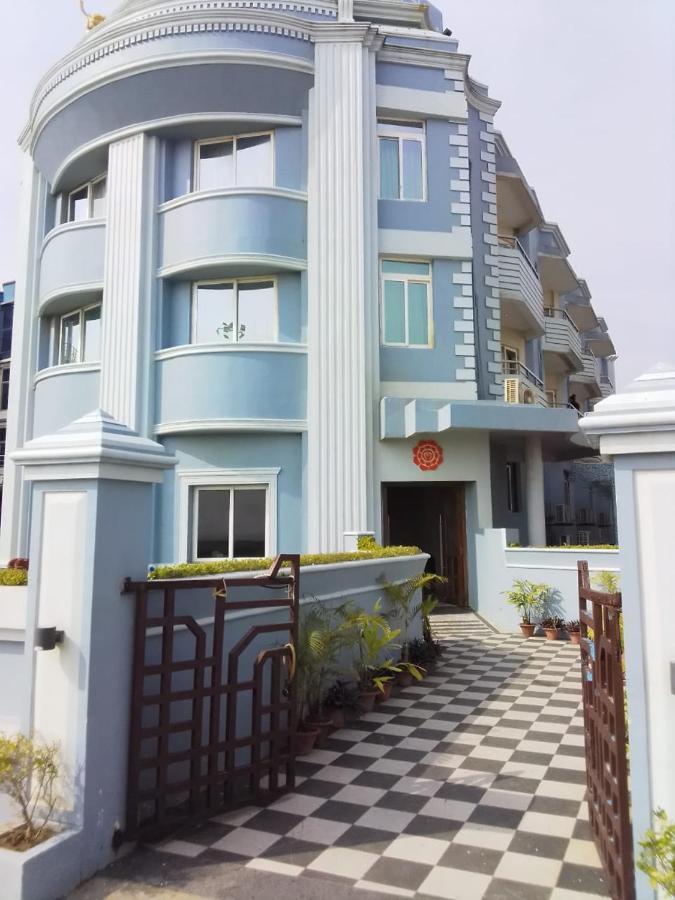 Hotel Prabhupada Puri Zewnętrze zdjęcie